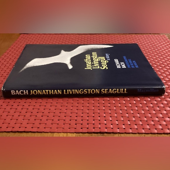 Jonathan Livingston Seagull 1970 Book - Picture 11 of 11